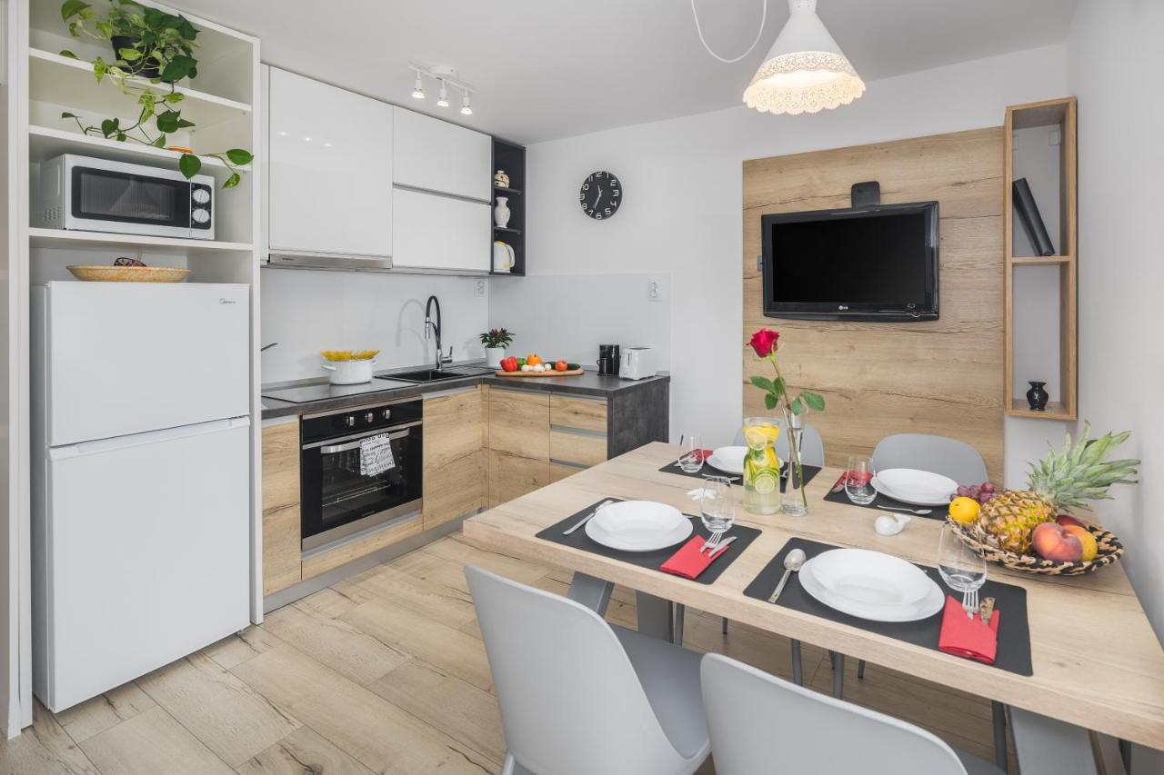 App***Max Apartment Pula Exterior photo