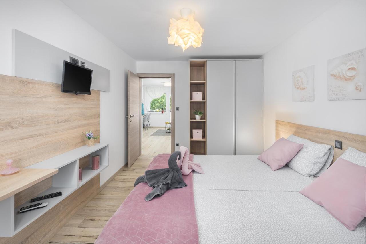 App***Max Apartment Pula Exterior photo